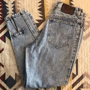 Vintage Acid-washed Bow Detail Jeans